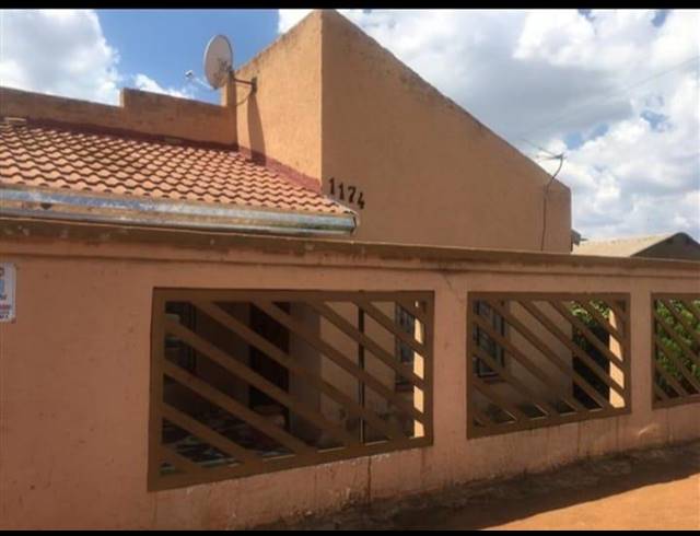 3 BEDROOM HOUSE FOR SALE IN JABAVU